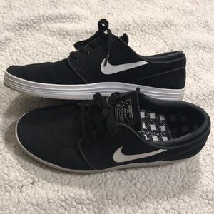 Black Stefan janoski Lunarlon Nike SB SIZE 9